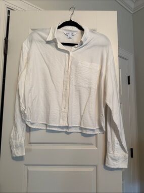 Old Navy White Cropped Shirt